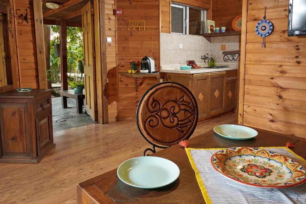Curry Villa Ramot Exteriör bild